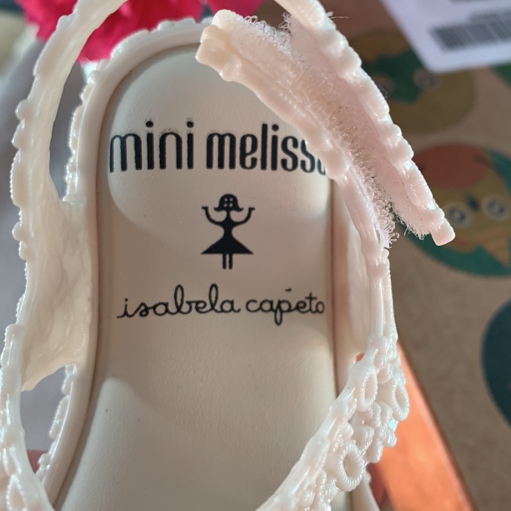 NWT Mini Melissa Panc Sand + Isab Capeto Sandal 5 Creamy Beige New in Box - Picture 8 of 11